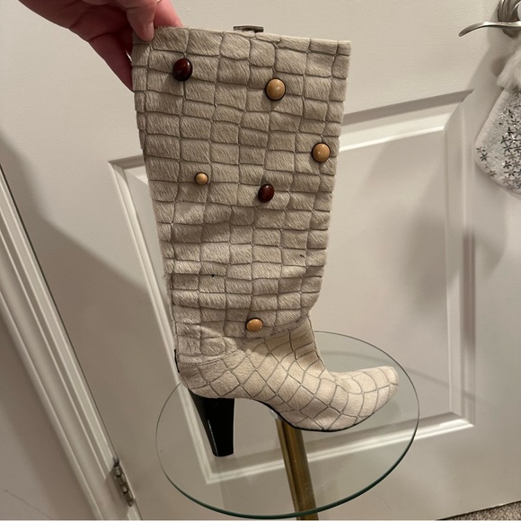 Dénouée Fur Knee High Block Heel Boots with Button Details (Made in Italy) - Picture 6 of 15